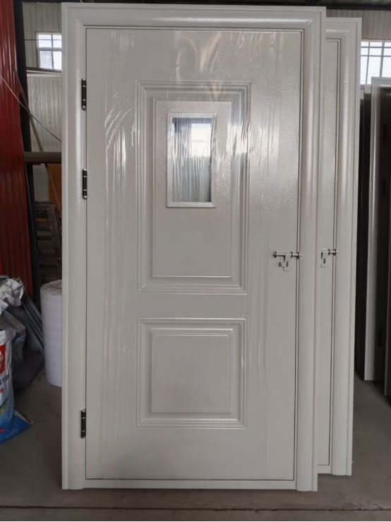 甘泉学校教室门