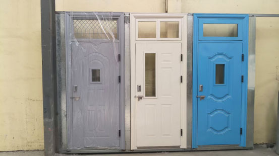 甘泉学校教室门 甘泉学校教室门