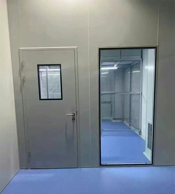 学校教学楼完成甘泉防火门标准化安装